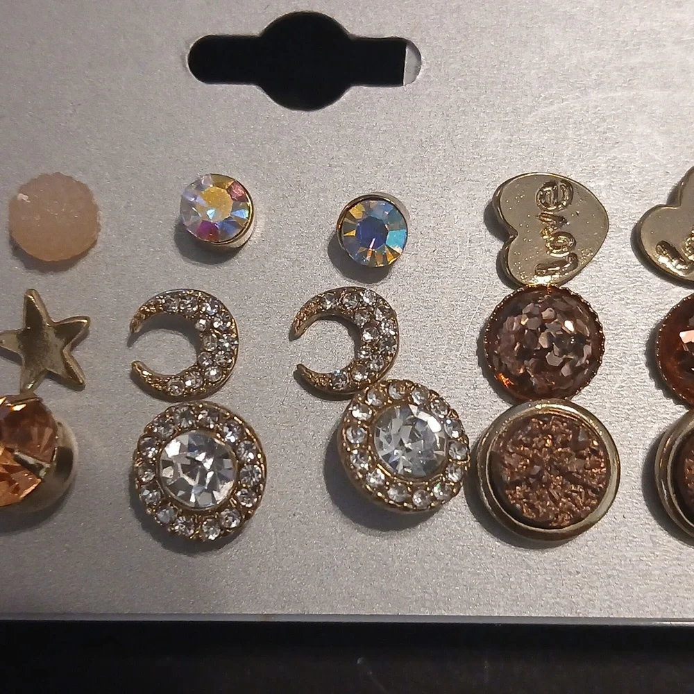 Lux accessories multi stud earring set - Picture 3 of 7